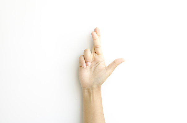 포토 JPG 해외이미지 손 실내 손짓 신체부위 표현 신호 해외202004 해외포토 모션 사람 내부 파일형식 이미지허브