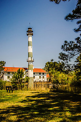 포토 JPG 해외이미지 호수 야생동물 건축양식 가이드 자연 지붕 안내 등대 사람없음 건물 빨간색 물 파란색 빛 반사 줄무늬 역사 큼 운하 동쪽 해외202004 해외포토 자연요소 동물 직업 건축물 건축 컬러 무늬 크기 방향 생태계 파일형식 이미지허브