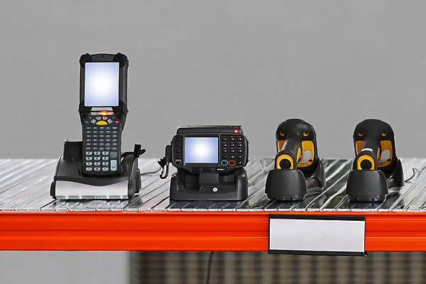 포토 JPG 해외이미지 산업 사람없음 컴퓨터 장비 휴대용 창고 바코드 전자 물류 스캐너 자동화 해외202004 해외포토 전자제품 오브젝트 파일형식 이미지허브