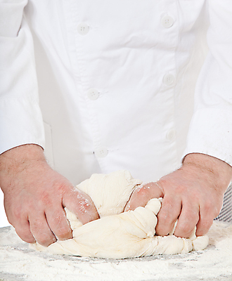 포토 JPG 해외이미지 직업 빵 사람없음 빵집 흰배경 반죽 밀가루반죽 수공예 제빵사 핸드메이드 해외202004 해외포토 음식 백그라운드 상점 흰색 공예 파일형식 이미지허브