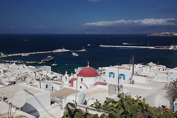 포토 JPG 해외이미지 전통 유럽 문화 바다 섬 여행 건축양식 휴가 주택 파노라마 풍경 사람없음 야외 건물 물 여름 파란색 도시풍경 여행객 마을 항구 풍차 흰색 지중해 그리스 장면 지역 포트 타운 산토리니 그리스인 미코노스섬 해외202004 해외포토 자연요소 서양인 건축물 계절 건축 나라 컬러 교통시설 촬영기법 사람 도시 파일형식 이미지허브