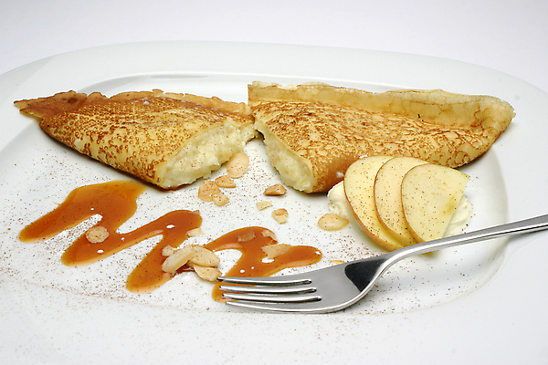 포토 JPG 해외이미지 접시 음식 포크 사람없음 사막 달콤 아침식사 사과 꿀 크레이프 해외202004 해외포토 식기 과일 디저트 식사 맛 파일형식 이미지허브