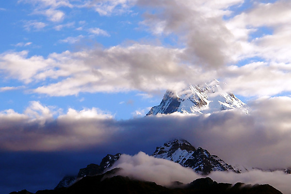 포토 JPG 해외이미지 나무 구름 아시아 여행 백그라운드 자연 하늘 산 파노라마 풍경 경사 사람없음 초록색 물 파란색 빛 걷기 환경 계곡 얼음 등산 트래킹 흰색 시골 저녁 숲 빙하 오르기 네팔 산악지대 웅장함 절정 히말라야 눈내림 해외202004 해외포토 자연요소 식물 나라 컬러 모션 레저 눈_날씨 촬영기법 야간 생태계 파일형식 산맥 이미지허브