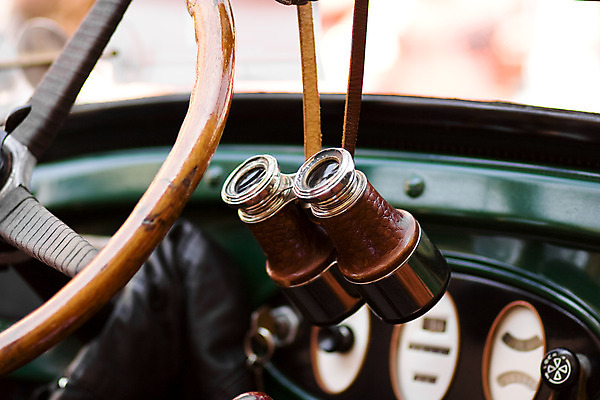 포토 JPG 해외이미지 응시 유럽 도로 스포츠 교통시설 자동차 거리 사람없음 내부 빨간색 파란색 빛 금속 검은색 미국 운전 수확 골동품 관찰 시간 바퀴 클래식 고급 전시회 향수 오픈카 속도 복고 과거 엔진 모터 베른 섬광 옛날 자동 회복 해외202004 해외포토 시선 나라 길 육상교통 컬러 교통 컨셉 북아메리카 농업 모션 승용차 재질 화장품 전시 스위스 시설 파일형식 이미지허브