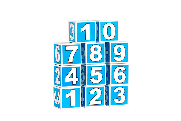 포토 JPG 해외이미지 어린이 사람없음 건물 파란색 장난감 블록 게임 큐브 그림 해외202004 해외포토 건축물 컬러 놀이 사람 파일형식 이미지허브