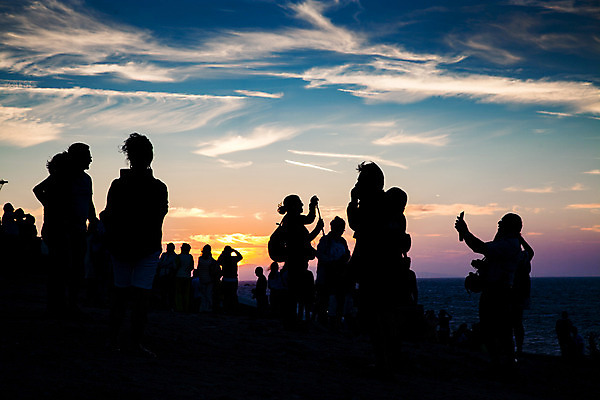 포토 JPG 해외이미지 템플릿 라이프스타일 손 디자인 커플 실루엣 얼굴 여행 포즈 백그라운드 인터넷 신체 일러스트 모바일 프레임 세포 사람 사람없음 야외 그래픽 여름 스마트폰 핸드폰 세트 사진촬영 축제 일몰 무대 잡기 전화기 스마트 그림 개성 고립 셀프 해외202004 해외포토 계절 컨셉 관계 모션 촬영기법 생활 신체부위 전자제품 스마트기기 노을 촬영 파일형식 이미지허브