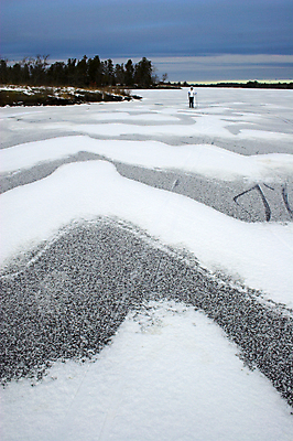 포토 JPG 해외이미지 공원 호수 스포츠 여행 포즈 십자가 크리스마스 겨울 모션 자연 하늘 휴가 스키 건강 사람 취미 사람없음 파란색 운동 냉동 얼음 미국 추위 자유 흰색 연못 고독 속도 전국 해외202004 해외포토 자연요소 계절 공공시설 기념일 감정 컬러 컨셉 북아메리카 겨울스포츠 생태계 파일형식 이미지허브