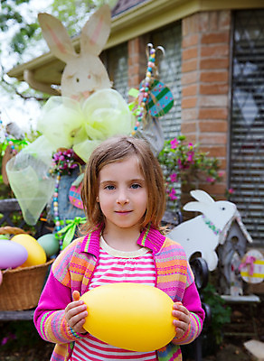 포토 JPG 해외이미지 백인 여자 꽃 행복 어린이 분홍색 백그라운드 놀이 휴가 부활절 주택 한명 사람 야외 장식 세로 파란색 컬러풀 금발 노란색 파티 유행 계란 맑음 축제 봄 표현 토끼 잡기 작음 큼 내추럴 유월절 해외202004 해외포토 서양인 식물 1 헤어스타일 계절 기념일 감정 컬러 포유류 모션 날씨 이벤트 건물 반려동물 알 크기 파일형식 이미지허브