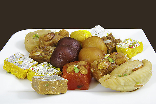 포토 JPG 해외이미지 전통 음식 다이어트 공 디저트 건강 요리 동양인 사람없음 컬러풀 노란색 사각형 식사 견과류 그룹 시장 달콤 맛 혼합 인도인 부드러움 칼로리 피스타치오 핸드메이드 해외202004 해외포토 도형 외국인 컬러 컨셉 인종 감각 파일형식 이미지허브