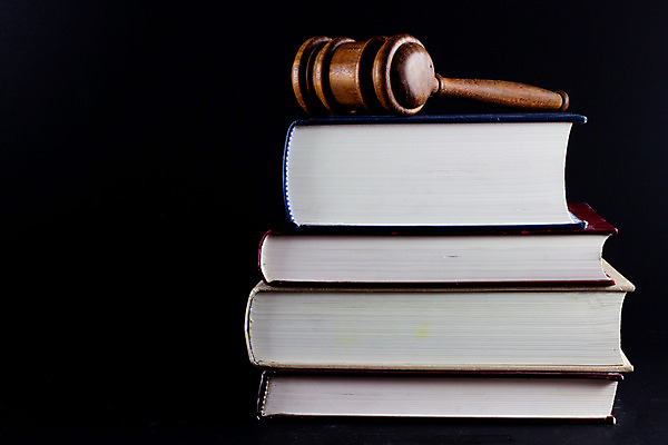 포토 JPG 해외이미지 문장 사람없음 책 법 시스템 의사봉 재판 법관 공정 변호사 법정 해외202004 해외포토 직업 문자 법률가 파일형식 이미지허브