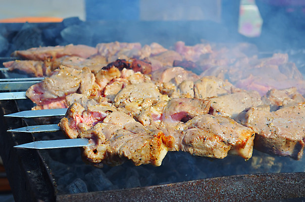 포토 JPG 해외이미지 접시 음식 조각 백그라운드 부분 근육 불꽃 육류 스테이크 요리 사람없음 빨간색 여름 상점 금속 식사 치킨 소고기 신선 소 꼬치 맛 그릴 상품 바비큐 자르기 굽기 허리 향신료 준비 날것 숯 케밥 방법 전국 정육점 화상 해외202004 해외포토 식기 계절 컬러 컨셉 식재료 포유류 모션 재질 주방용품 불 서양음식 신체부위 상처 구이 닭고기요리 향미료 파일형식 이미지허브