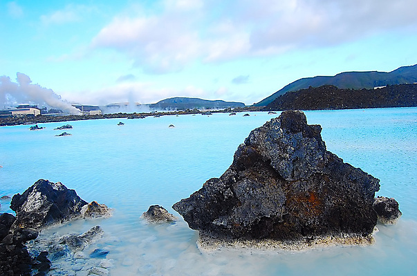 포토 JPG 해외이미지 구름 호수 여행 백그라운드 자연 하늘 휴가 산 아이슬란드 이끼 풍경 사람없음 가로 물 여름 파란색 컬러풀 반사 힘 봄 연못 뜨거움 역 수증기 시원함 보석 빙하 화산 소금 암초 용암 내추럴 해외202004 해외포토 자연요소 계절 유럽 컬러 교통시설 광석 생태계 파일형식 이미지허브