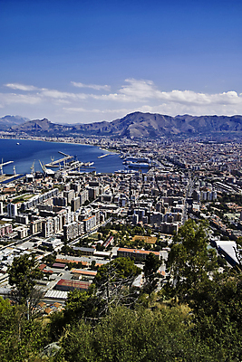 포토 JPG 해외이미지 유럽 종교 문화 바다 여행 건축양식 휴가 거리 미술 해변 사람없음 건물 조각상 성당 마을 이탈리아 램프 도시 뜨거움 역사 지중해 타운 리빙 남쪽 천연기념물 옛날 해외202004 해외포토 건축물 건축 나라 종교건축 문화예술 조명 조형물 방향 파일형식 이미지허브
