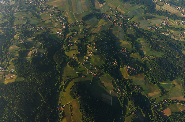 포토 JPG 해외이미지 기념일 행복 밧줄 분홍색 오렌지 비즈니스 모션 불 바람 휴가 선물 풍경 이벤트 사람없음 장식 빨간색 초록색 여름 파란색 컬러풀 태양 노란색 바구니 보라색 일몰 기쁨 덮개 열기구 축하 체험 생일 그룹 손목시계 상승 풍선 천국 폭식 라텍스 면허증 헬륨 해외202004 해외포토 자연요소 계절 감정 줄 시계 컬러 컨셉 과일 장신구 항공교통 날씨 노을 뚜껑 원소 면허 증명서 파일형식 이미지허브