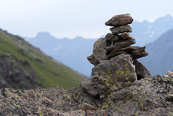 포토 JPG 해외이미지 백그라운드 자연 표면 사람없음 침묵 회색 조약돌 바위 매끈함 묘사 질감 내추럴 해외202004 해외포토 컬러 소리 돌_바위 감각 생태계 파일형식 이미지허브