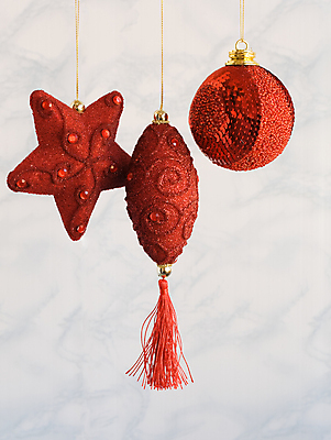 포토 JPG 해외이미지 모양 전통 계절 별 문화 백그라운드 크리스마스장식 크리스마스 겨울 목걸이 공 휴가 새해 미술 사람없음 장식 빨간색 빛 장난감 활발 추위 흰색 축하 원형 화려 우아함 12월 오브젝트 수공예 빛망울 광 해외202004 해외포토 자연요소 도형 기념일 컬러 컨셉 장신구 문화예술 날짜 공예 파일형식 이미지허브