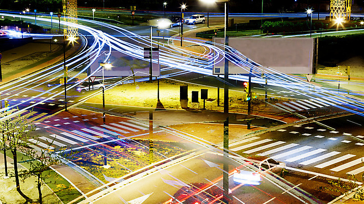 포토 JPG 해외이미지 도로 여행 백그라운드 이동 건축양식 교통시설 모션 자동차 추상 전등 거리 버스 풍경 사람없음 건물 빛 도시풍경 어둠 황혼 새벽 운전 도시 고속도로 도심 야간 속도 장면 방법 블러 해외202004 해외포토 자연요소 건축물 건축 길 육상교통 교통 컨셉 무늬 조명 대중교통 일몰 시설 파일형식 이미지허브
