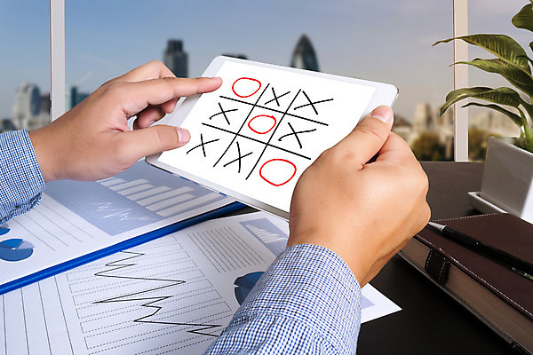 포토 JPG 해외이미지 모양 손 교육 선 백그라운드 십자가 비즈니스 놀이 잉크 기술 사람 사람없음 그래픽 장난감 연필 펜 검은색 경쟁 도전 게임 흰색 마음 우승 원형 그리기 낙서 계획 X 스케치 그림 정사각형 손그림 발가락 O 대각선 분실 승자 필승 핸드메이드 해외202004 해외포토 도형 알파벳 컬러 컨셉 모션 발 학용품 미술 신체부위 필기구 최고 파일형식 이미지허브