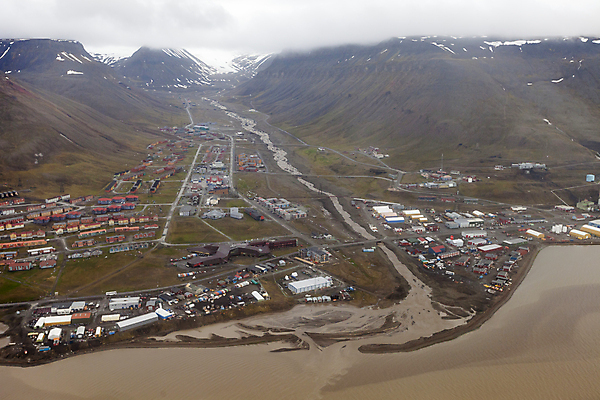 포토 JPG 해외이미지 유럽 산업 도로 여행 건축양식 자연 조류 산 거리 주택 파노라마 노르웨이 협상 풍경 사람없음 야외 건물 여름 도시풍경 마을 추위 시골 도시 정상 북극 지역 봉 북쪽 타운 멀리 스칸디나비아 해외202004 해외포토 동물 건축물 계절 건축 나라 길 비즈니스 교통시설 촬영기법 극지방 방향 생태계 파일형식 이미지허브