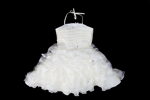 포토 JPG 해외이미지 라이프스타일 드레스 옷 여자 길 백그라운드 가방 함께함 매달리기 건강 사람 사람없음 여름 쇼핑 민소매 파티 유행 세일 봄 금지 가을 흰색 가운 장롱 화려 우아함 구매 정상 저녁 옷걸이 마네킹 활 싱글 심플 무릎 튜브 길이 여름옷 고립 무도회 해외202004 해외포토 잡화 계절 컬러 가구 컨셉 상의 모션 이벤트 생활 신체부위 야간 파일형식 여름_계절 이미지허브