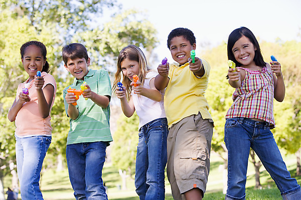 포토 JPG 해외이미지 백인 어린이 장난 놀이 함께함 미소 여러명 야외 가로 친구 우정 시골 그룹 즐거움 조준 히스패닉 해외202004 해외포토 서양인 감정 다수 컨셉 관계 표정 사람 파일형식 이미지허브