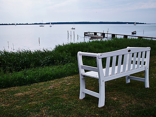 포토 JPG 해외이미지 계절 모래 파도 바다 여행 가구 하늘색 벤치 의자 자연 하늘 휴가 휴식 풍경 사람없음 야외 목재 물 파란색 모래사장 침묵 휴양지 터키석 파라다이스 수평선 해외202004 해외포토 자연요소 나무 컬러 생활용품 컨셉 재료 소리 장소 보석 생태계 파일형식 이미지허브