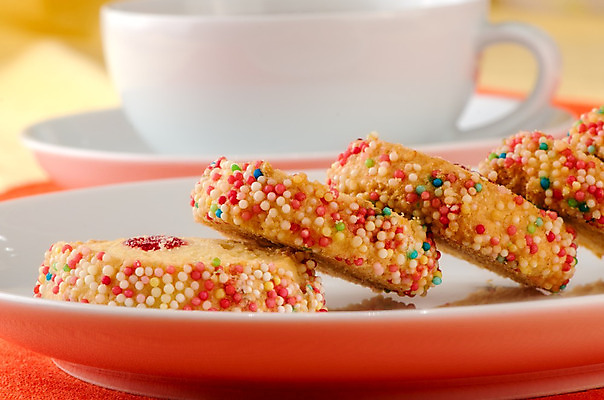 포토 JPG 해외이미지 전통 접시 문화 음료 음식 분홍색 백그라운드 오렌지 디저트 사탕 요리 사람없음 초록색 노란색 쌓기 쿠키 케이크 초콜릿 보라색 빵집 프랑스 흰색 하트 화려 그룹 변화 달콤 작음 자주색 굽기 오브젝트 질감 아몬드 흙더미 충동구매 프랑스어 멀티 어려움 페스츄리 핸드메이드 해외202004 해외포토 모양 문자 식기 유럽 빵 컬러 컨셉 과일 모션 쇼핑 상점 흙 견과류 맛 크기 구이 과소비 파일형식 더미 이미지허브