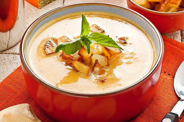 포토 JPG 해외이미지 음식 다이어트 채소 오렌지 호박 감자 건강 요리 사람없음 빨간색 튀김 액체 사발 수프 크림 토스트 바질 삶기 진짜 크루통 홈메이드 해외202004 해외포토 빵 컬러 과일 사기그릇 만들기 파일형식 이미지허브