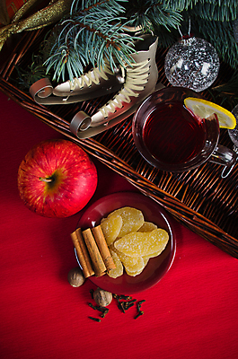 포토 JPG 해외이미지 전통 계절 음료 음식 백그라운드 크리스마스 겨울 재료 유리 휴가 휴식 기념 건조 따뜻함 이벤트 사람없음 목재 장식 컵 빨간색 쿠키 케이크 와인 침묵 축하 뜨거움 조미료 달콤 맛 저녁 12월 배열 향신료 상쾌 향 냉각기 시나몬 해외202004 해외포토 나무 식기 기념일 감정 컬러 컨셉 재질 디저트 주류 소리 날짜 야간 향미료 파일형식 이미지허브