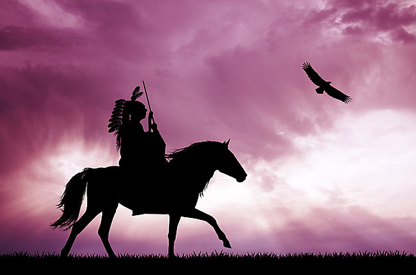 포토 JPG 해외이미지 전통 실루엣 문화 일러스트 텐트 사람없음 장식 햇빛 일몰 인디언 원주민 인도인 심볼 깃털 부족 핸드메이드 해외202004 해외포토 외국인 컨셉 촬영기법 캠핑도구 아메리카 동양인 태양 노을 아프리카인 파일형식 이미지허브