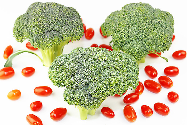 포토 JPG 해외이미지 음식 토마토 채소 과일 추상 건강 3 사람없음 빨간색 초록색 흰색 브로콜리 날것 내추럴 해외202004 해외포토 컬러 무늬 파일형식 이미지허브