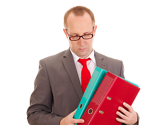 포토 JPG 해외이미지 백인 직업 남자 생각 회사 비즈니스 성공 아이디어 한명 사람 정장 금융 경제 사무실 정보 흰색 업무 비즈니스맨 자신감 네트워크 발표 상인 폴더 긍정 바인더 판매원 혁명 고립 마케팅 프로젝트 대리인 해외202004 해외포토 서양인 1 옷 감정 컬러 컨셉 사무용품 작업 직장인 파일 파일형식 이미지허브