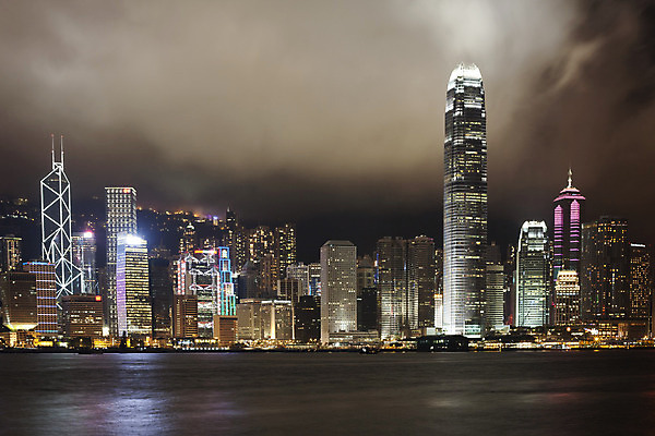 포토 JPG 해외이미지 구름 아시아 바다 여행 비즈니스 건축양식 유리 하늘 휴가 동양인 풍경 사람없음 건물 금융 경제 빛 도시풍경 컬러풀 사무실 탑 항구 고층빌딩 중국 바위 도시 도심 야간 큼 바쁨 네온 장면 포트 홍콩 스카이라인 절정 철강 해외202004 해외포토 자연요소 건축물 건축 나라 컬러 교통시설 재질 인종 빌딩 돌_바위 크기 파일형식 이미지허브