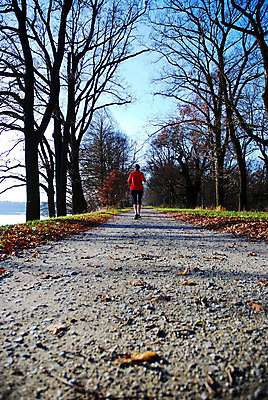 포토 JPG 해외이미지 라이프스타일 행복 어린이 스포츠 밭 자연 함께함 건강 웃음 사람 사람없음 야외 10대 초록색 달리기 봄 기쁨 해외202004 해외포토 계절 감정 컬러 컨셉 농업 모션 청소년 표정 생활 생태계 파일형식 이미지허브