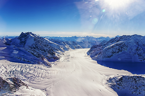 포토 JPG 해외이미지 겨울 자연 하늘 불꽃 산 풍경 사람없음 파란색 햇빛 태양 얼음 헬리콥터 스위스 빙하 알프스 산악지대 건너기 절정 조감도 해외202004 해외포토 자연요소 계절 유럽 컬러 모션 불 비행기 생태계 파일형식 이미지허브