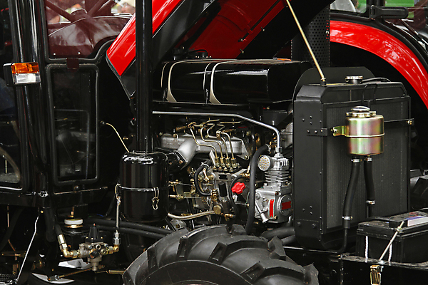 포토 JPG 해외이미지 새로움 사람없음 힘 트랙터 엔진 디젤 라디에이터 해외202004 해외포토 컨셉 농기계 특수차량 파일형식 이미지허브