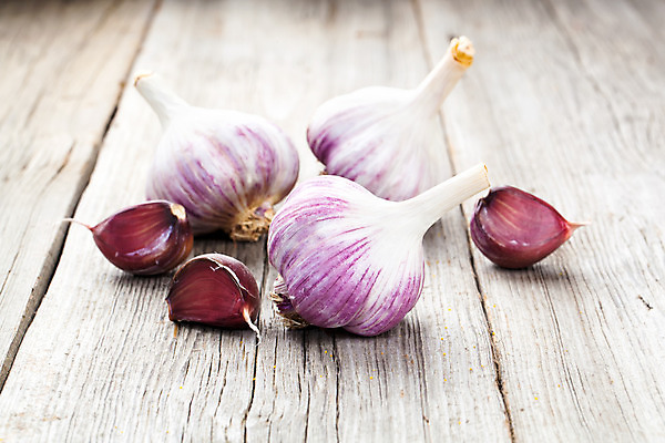 포토 JPG 해외이미지 음식 백그라운드 채소 전구 양파 건강 마늘 3 사람없음 목재 식사 흰색 신선 향신료 오브젝트 유기농 날것 옛날 해외202004 해외포토 나무 웰빙 컬러 재료 향미료 파일형식 이미지허브