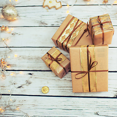 포토 JPG 해외이미지 나무 계절 행복 리본 백그라운드 크리스마스 겨울 휴가 전등 바닥 선물 사람없음 목재 장식 쇼핑 상자 판매 우주 축제 화환 기쁨 수확 흰색 시골 인사 소나무 신용카드 황금 12월 오브젝트 활 상품권 쿠폰 전나무 내추럴 수목 많음 해외202004 해외포토 식물 기념일 꽃 감정 컬러 컨셉 농업 재료 조명 금융 예절 날짜 파일형식 이미지허브