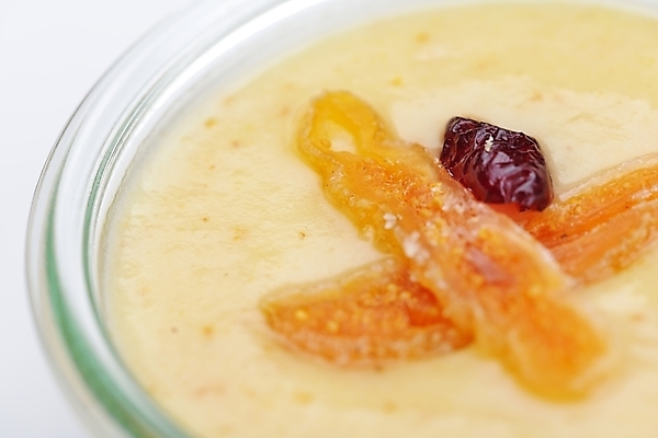 포토 JPG 해외이미지 실내 근접촬영 사람없음 한개 흰배경 푸딩 건과일 해외202004 해외포토 1 뷰포인트 백그라운드 과일 디저트 건조 내부 흰색 파일형식 이미지허브