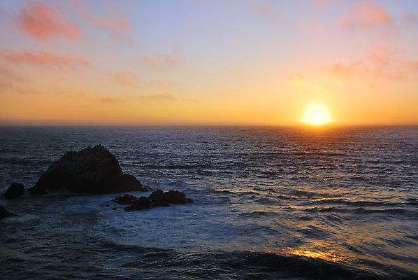 포토 JPG 해외이미지 주간 구름 해외풍경 바다 하늘 사람없음 야외 태양 노을 미국 바위 캘리포니아 해외202004 해외포토 자연요소 해외 북아메리카 풍경 돌_바위 파일형식 이미지허브
