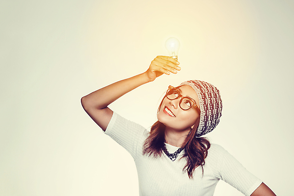 포토 JPG 해외이미지 학생 응시 여자 교육 행복 안경 생각 전구 성공 설계 아이디어 창조 한명 사람 책 스터디 손들기 기쁨 램프 기자 도서관 계획 작가 해결 지능 해외202004 해외포토 직업 1 시선 잡화 감정 컨셉 모션 조명 학습 파일형식 이미지허브