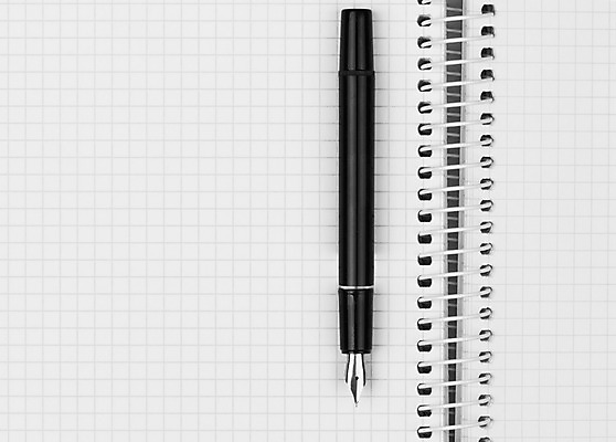 포토 JPG 해외이미지 디자인 종이 백그라운드 컨셉 비즈니스 장신구 통신 학교 잉크 나선형 사람없음 책 빛 스터디 사무실 연필 펜 검은색 쪽지 공책 공백 흰색 기구 공구 업무 고급 닫기 묘사 계약 오브젝트 사인 무역 보고서 싱글 문서 각도 비서 시트 서명 해외202004 해외포토 직업 교육 산업 컬러 무늬 모션 문구용품 학용품 학습 필기구 도구 작업 파일형식 이미지허브