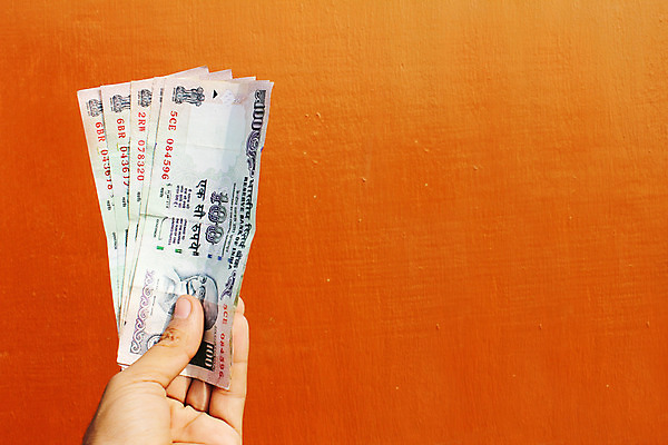 포토 JPG 해외이미지 나무 식물 손 백그라운드 컨셉 돈 비즈니스 성공 추상 주택 아이디어 선물 사람 사람없음 목재 초록색 금융 쇼핑 사무실 세일 달러 동전 저축 유로 흰색 우승 부채 행운 시장 재산 구매 주식 인도인 심볼 사인 주기 투자 상업 팔 고립 복권 수입 헬프 해외202004 해외포토 외국인 컬러 무늬 재료 모션 동양인 건물 신체부위 경제 최고 도움 파일형식 이미지허브