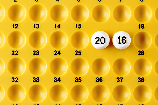 포토 JPG 해외이미지 전통 컨셉 크리스마스 공 휴가 새로움 기념 사람없음 목재 장식 컬러풀 갈색 파티 흰색 축하 연도 심볼 해외202004 해외포토 나무 기념일 컬러 재료 이벤트 파일형식 이미지허브