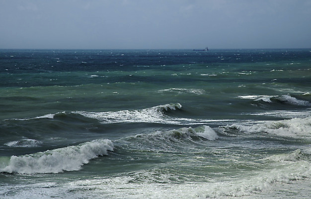 포토 JPG 해외이미지 물결 파도 바다 백그라운드 자연 하늘 바람 날씨 풍경 사람없음 물 파란색 환경 어둠 흰색 떨어짐 폭풍 내추럴 폭풍우 수평선 해외202004 해외포토 자연요소 컬러 컨셉 비_날씨 자연재해 생태계 파일형식 이미지허브