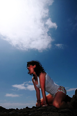 포토 JPG 해외이미지 라이프스타일 웰빙 여자 얼굴 선 바다 중년 포즈 요가 자연 휴식 건강 한명 성인 운동 햇빛 평화 화목 힘 활발 조약돌 마음 영혼 유연 혀 명상 위치 신성 암초 아일랜드 테라피 칭찬 아사나자세 해외202004 해외포토 1 유럽 컨셉 사람 생활 신체부위 태양 뷰티 요가자세 돌_바위 입 생태계 파일형식 이미지허브