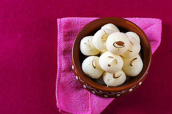 포토 JPG 해외이미지 디저트 사람없음 도자기 원형 사기그릇 냅킨 인도음식 해외포토 도형 그릇 음식 동양음식 파일형식 이미지허브