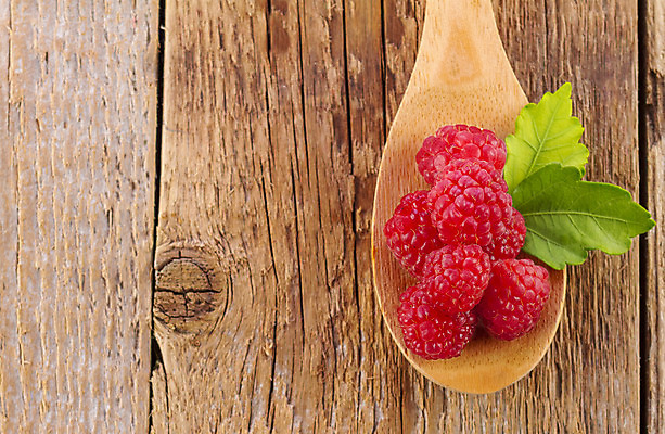 포토 JPG 해외이미지 열매 음식 백그라운드 다이어트 과일 자연 탁자 디저트 건강 사람없음 목재 빨간색 초록색 파란색 숟가락 식사 에너지 신선 사발 달콤 맛 아침식사 숲 낟알 밀 유기농 블루베리 날것 산딸기 내추럴 단백질 숙성 스무디 크랜베리 귀리 해외202004 해외포토 나무 식물 웰빙 음료 컬러 가구 컨셉 재료 곡류 수저 사기그릇 생태계 영양소 파일형식 이미지허브