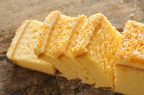 포토 JPG 해외이미지 티타임 디저트 사람없음 노란색 과자 케이크 얼음 신선 달콤 굽기 뿌리기 질감 슬라이스 레시피 스펀지 바닐라 핸드메이드 해외202004 해외포토 자연요소 음식 컬러 모션 휴식 맛 구이 파일형식 이미지허브