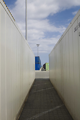 포토 JPG 해외이미지 구름 산업 교통시설 하늘 사람없음 야외 세로 쌓기 금속 항구 화물 컨테이너 무역 상업 좁은 수납 포트 질서 로딩 터미널 해외202004 해외포토 사이프러스공화국 자연요소 유럽 교통 모션 재질 운송업 예절 시설 파일형식 이미지허브